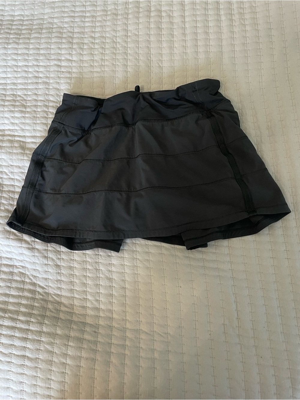 lululemon Pace Rival Skirt Regular Size 6 Black Built-In Shorts Back Zip